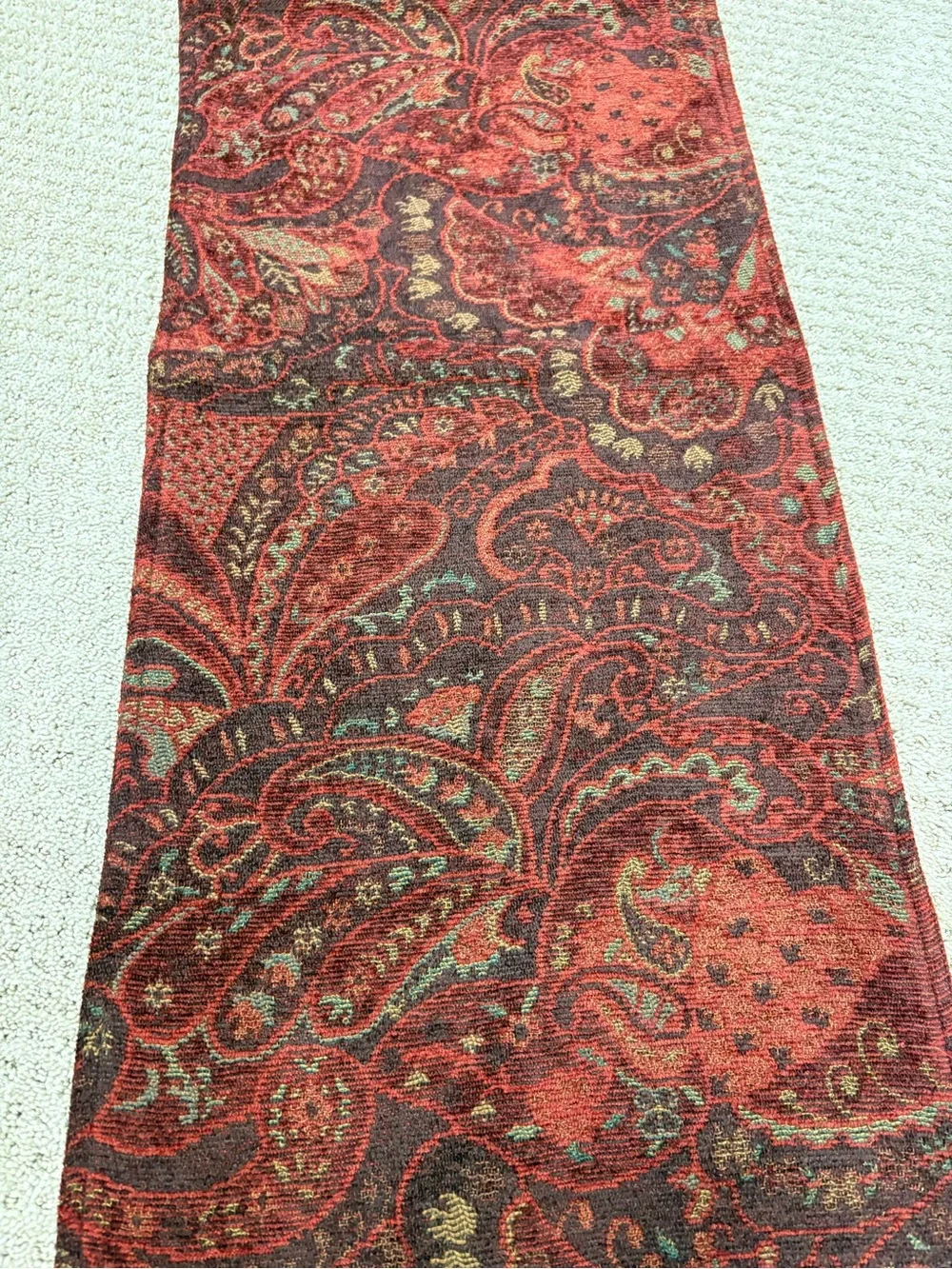 Crate&Barrel Red Paisley Table Runner Set